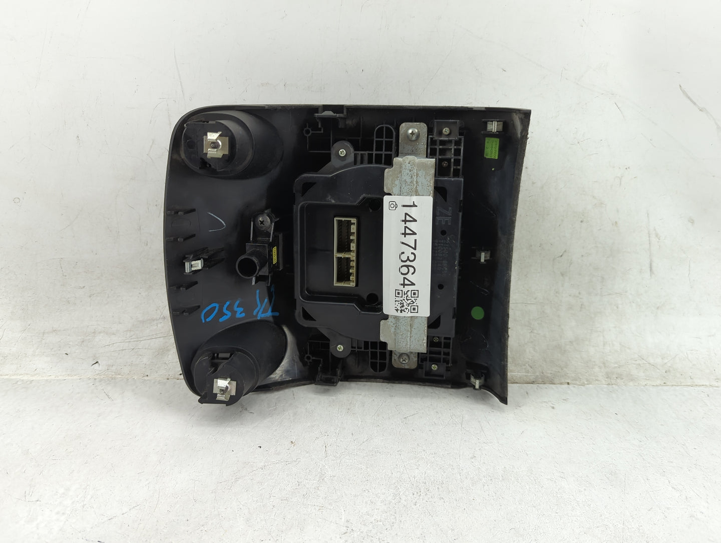 2009 Nissan Cube Climate Control Module Temperature AC/Heater Replacement P/N:27500 1FC0B T10082140, 98323 098 AA Fits OEM U