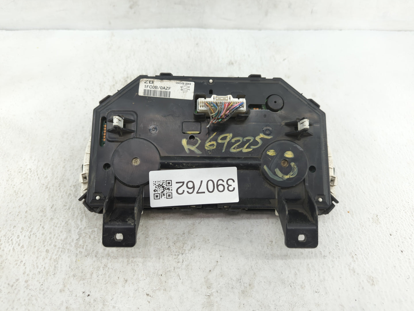 2009 Nissan Cube Instrument Cluster Speedometer Gauges P/N:ZB 1FC0B Fits OEM Used Auto Parts - Oemusedautoparts1.com