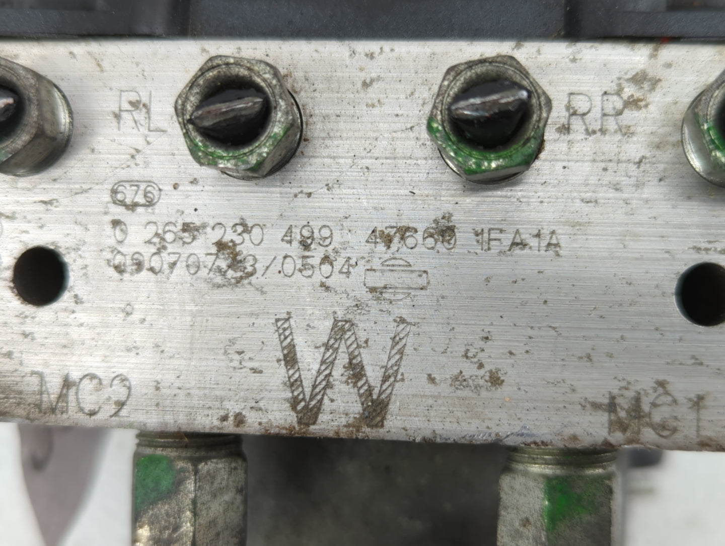 2009-2010 Nissan Cube ABS Pump Control Module Replacement P/N:47660 1FA1A Fits Fits 2009 2010 OEM Used Auto Parts - Oemuseda