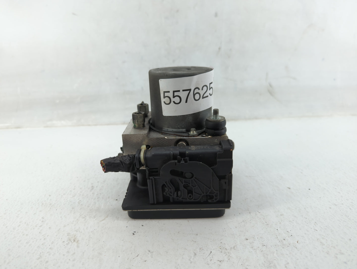 2009-2010 Nissan Cube ABS Pump Control Module Replacement P/N:47660 1FA1A Fits Fits 2009 2010 OEM Used Auto Parts - Oemuseda