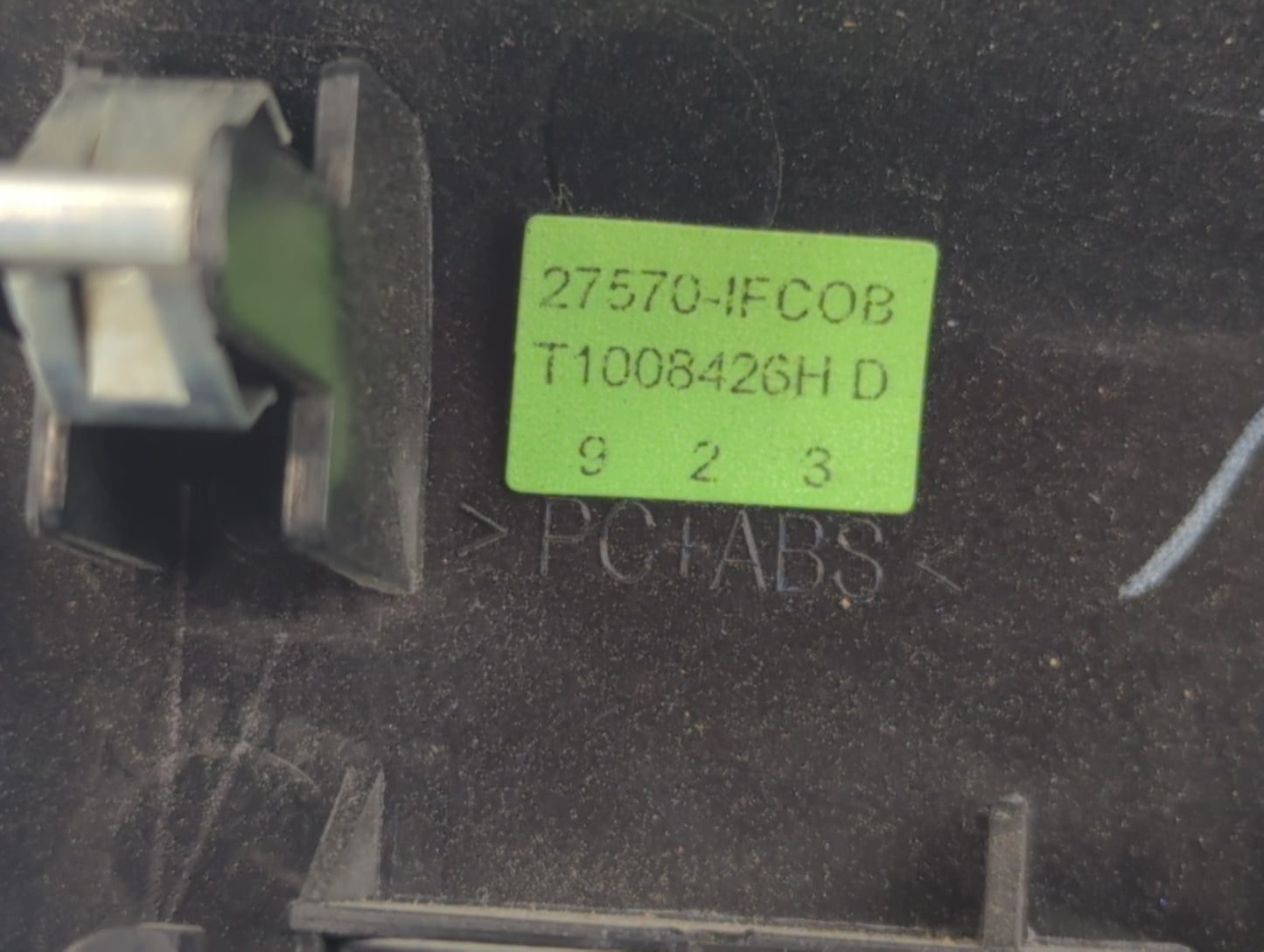 2009 Nissan Cube Climate Control Module Temperature AC/Heater Replacement P/N:T1008426HD 27570-1FC0B Fits OEM Used Auto Part