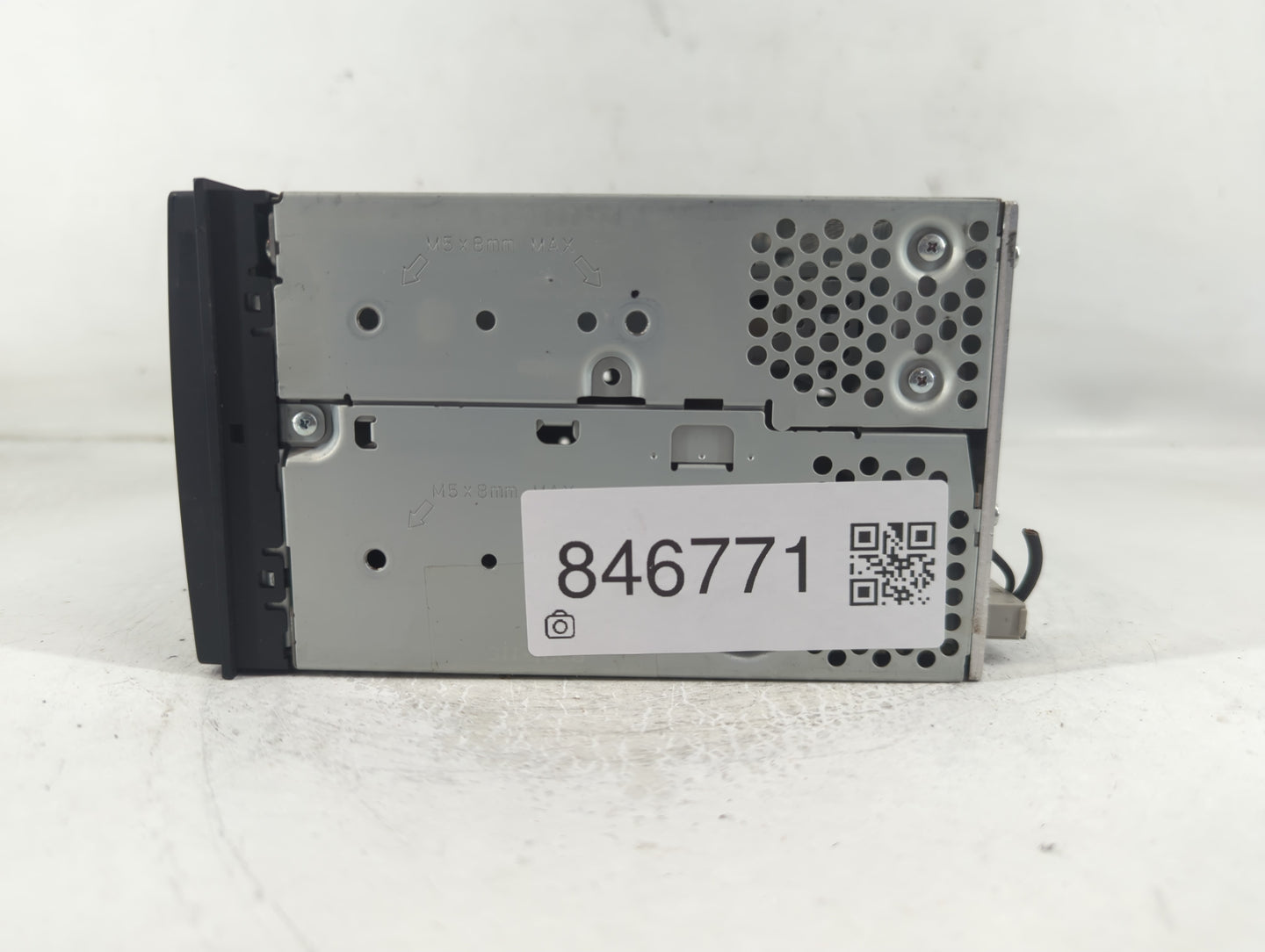 2009-2012 Nissan Cube Radio AM FM Cd Player Receiver Replacement P/N:28185 1FC1C Fits Fits 2009 2010 2011 2012 OEM Used Auto
