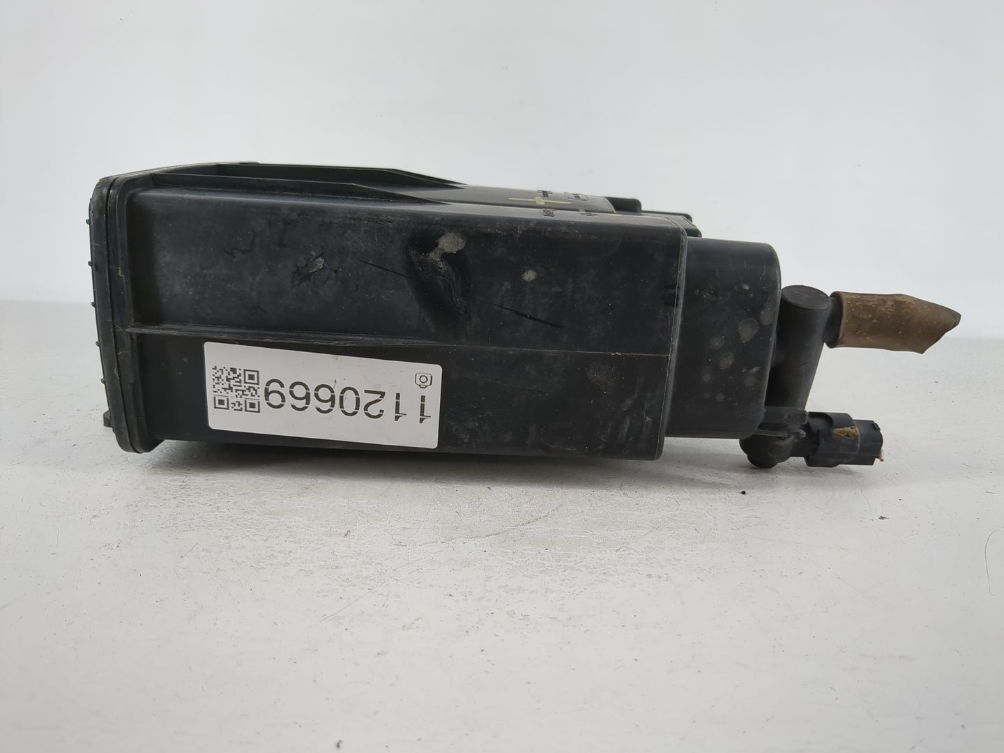2009 Nissan Maxima Fuel Vapor Charcoal Canister - Oemusedautoparts1.com