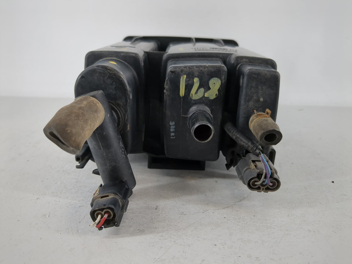 2009 Nissan Maxima Fuel Vapor Charcoal Canister - Oemusedautoparts1.com