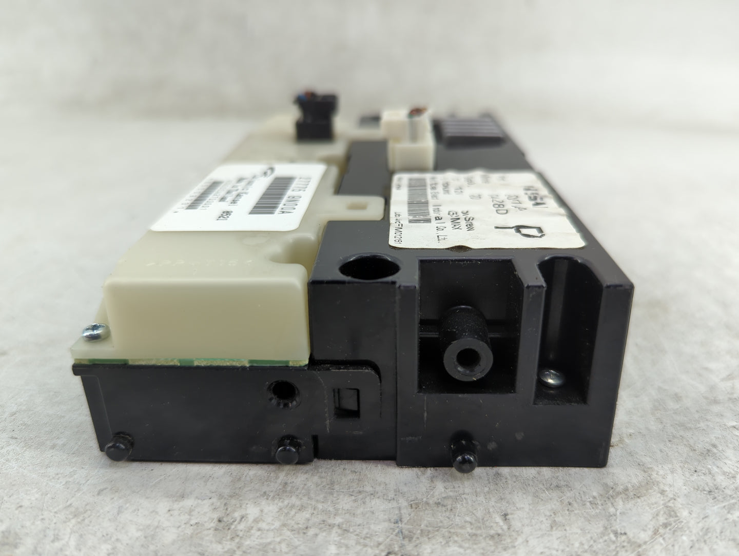 2009-2014 Nissan Maxima Radio AM FM Cd Player Receiver Replacement P/N:27775 9N00A 28090 1AA0A Fits OEM Used Auto Parts - Oe