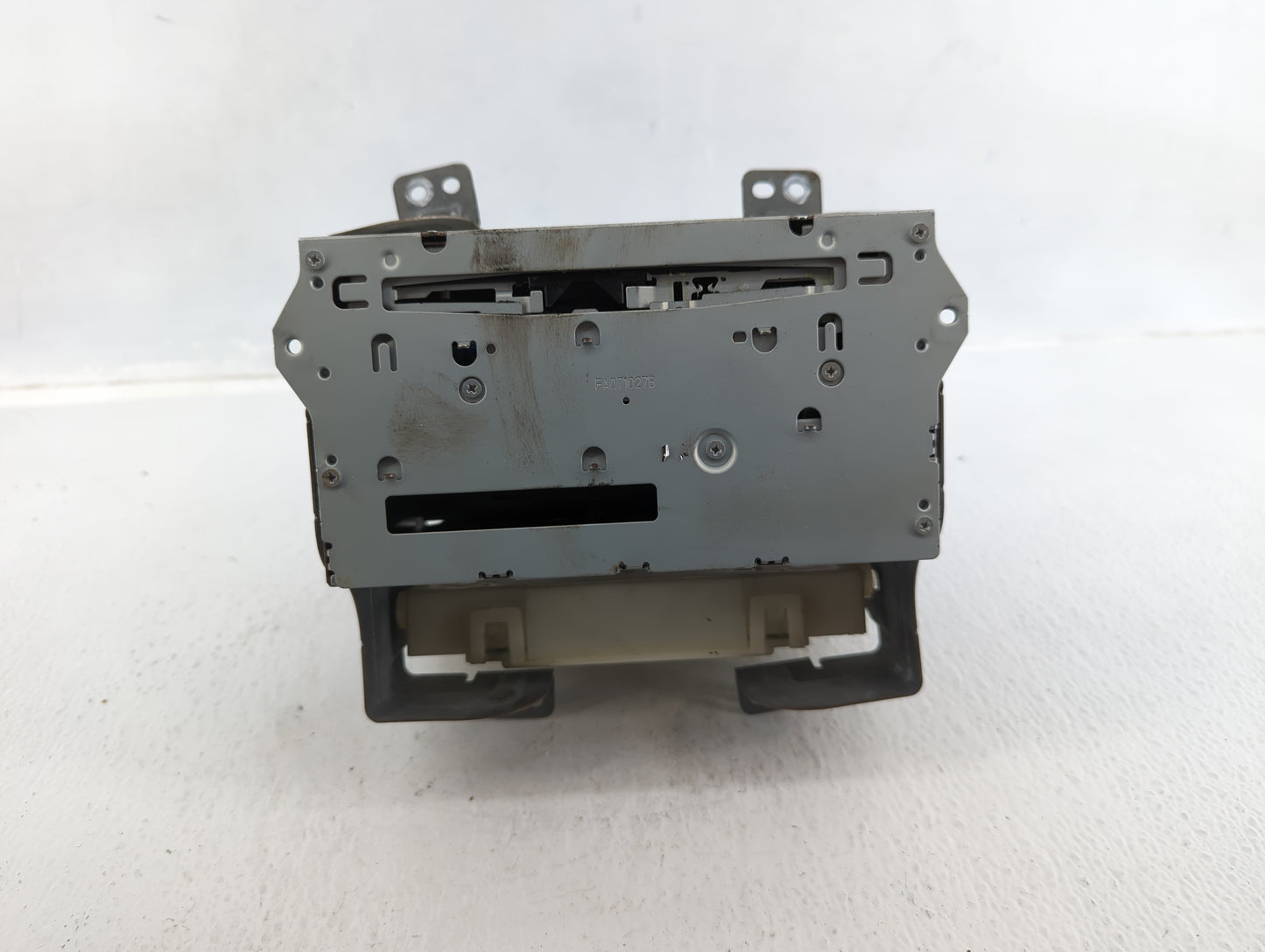 2009-2010 Nissan Maxima Am Fm Cd Player Radio Receiver - Oemusedautoparts1.com