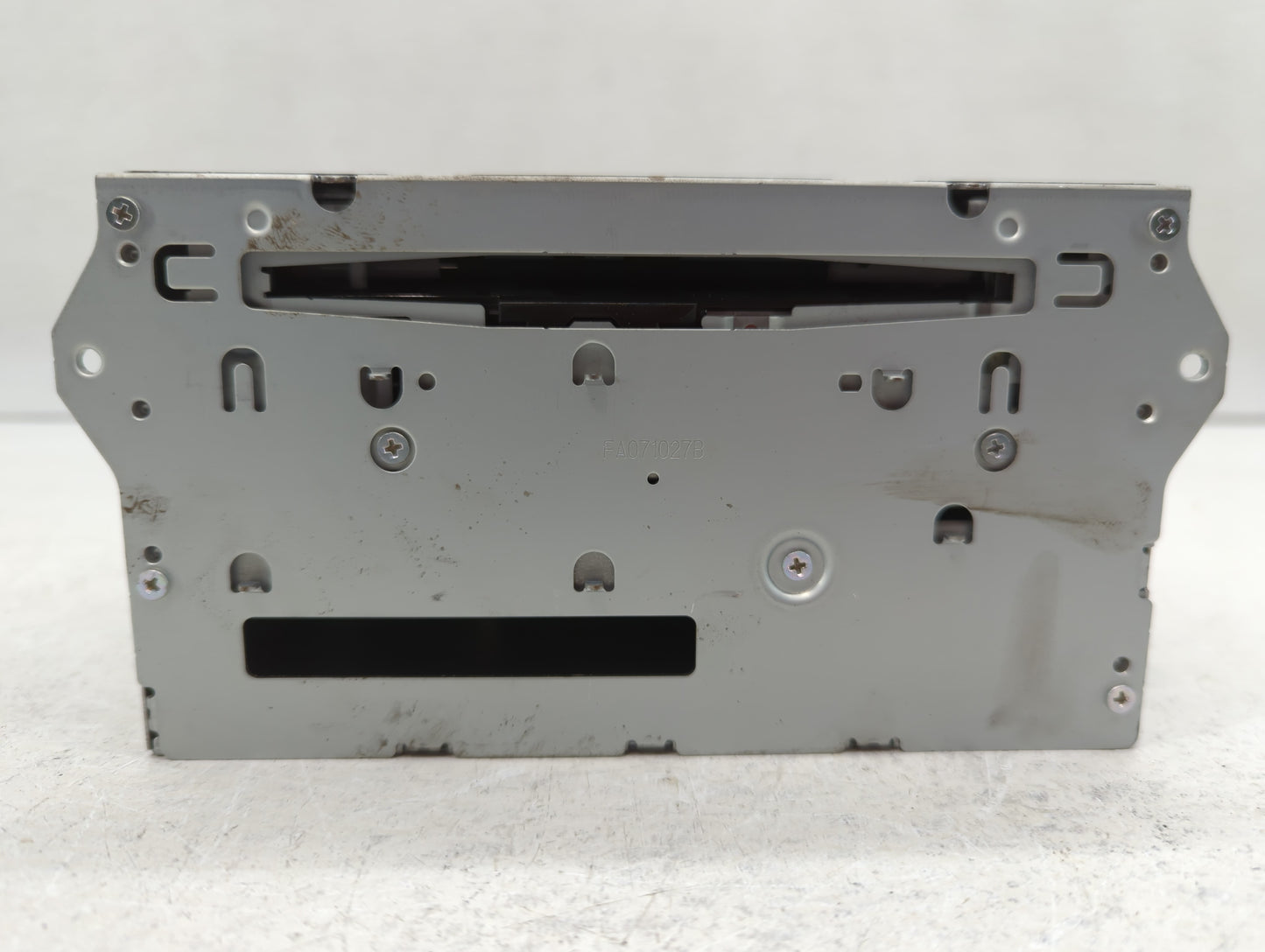 2009-2010 Nissan Maxima Radio AM FM Cd Player Receiver Replacement P/N:25915 9N00B Fits Fits 2009 2010 OEM Used Auto Parts -