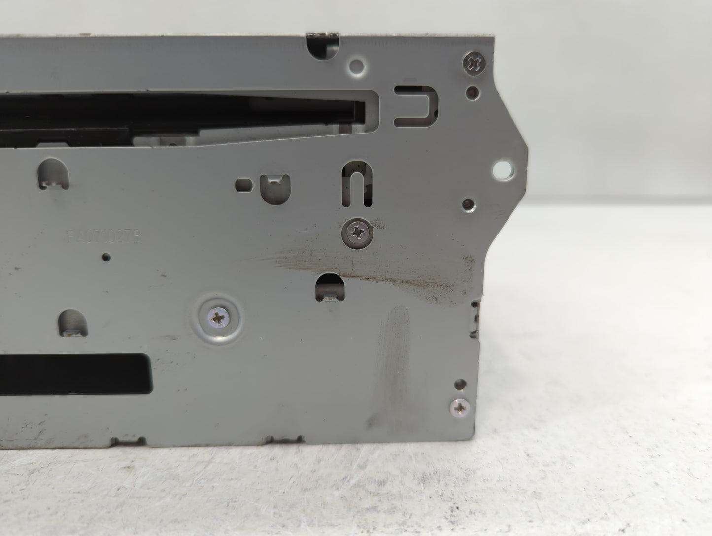 2009-2010 Nissan Maxima Radio AM FM Cd Player Receiver Replacement P/N:25915 9N00B Fits Fits 2009 2010 OEM Used Auto Parts -