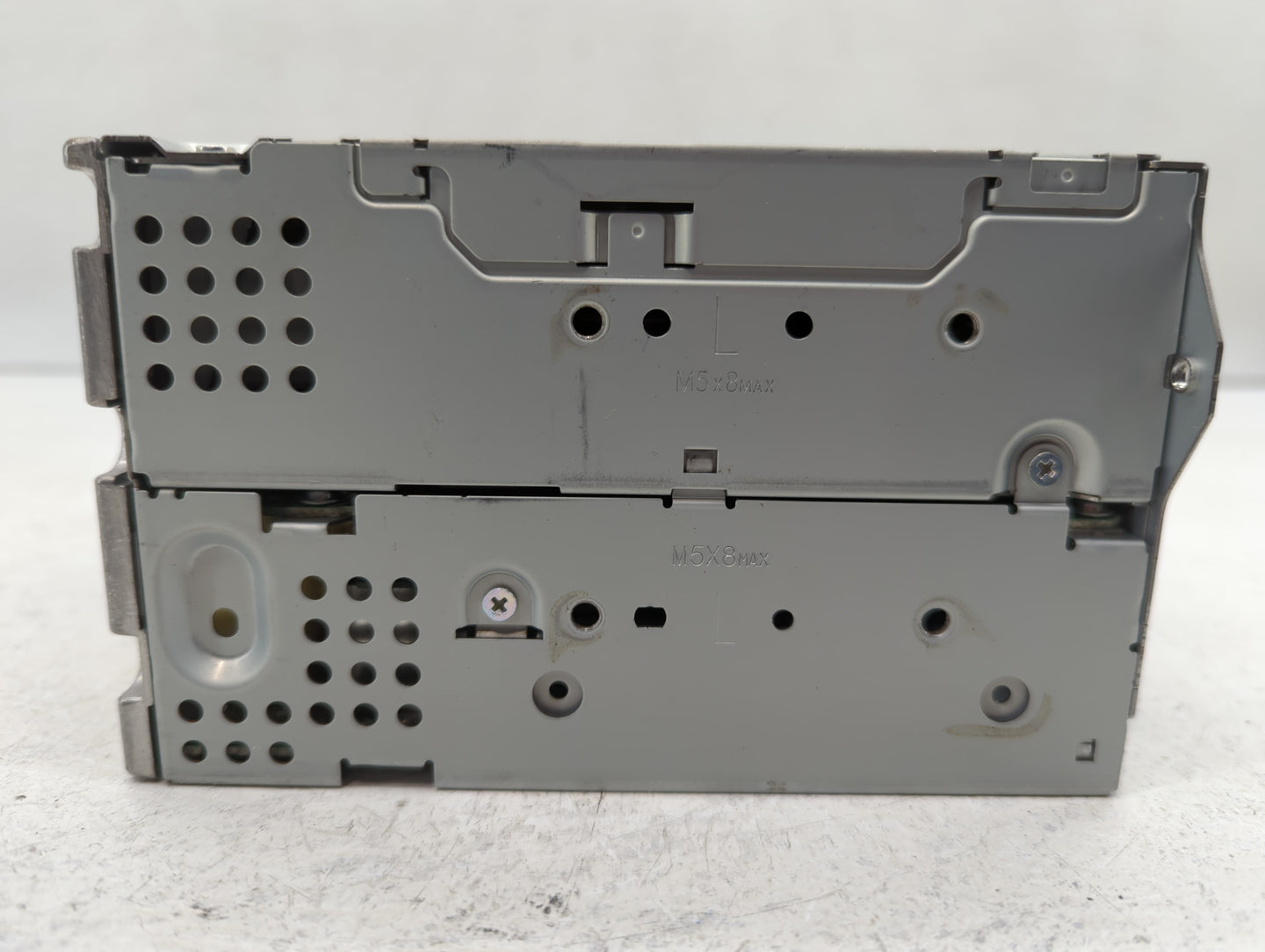 2009-2010 Nissan Maxima Radio AM FM Cd Player Receiver Replacement P/N:25915 9N00B Fits Fits 2009 2010 OEM Used Auto Parts -