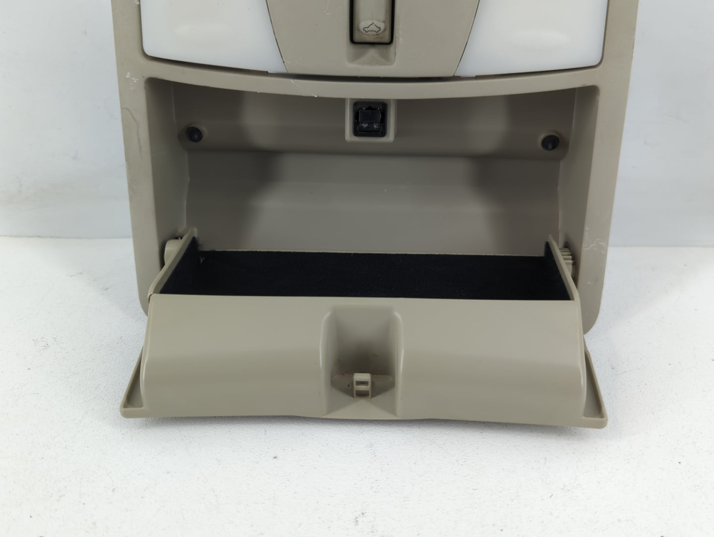 2009 Nissan Maxima Overhead Roof Console - Oemusedautoparts1.com