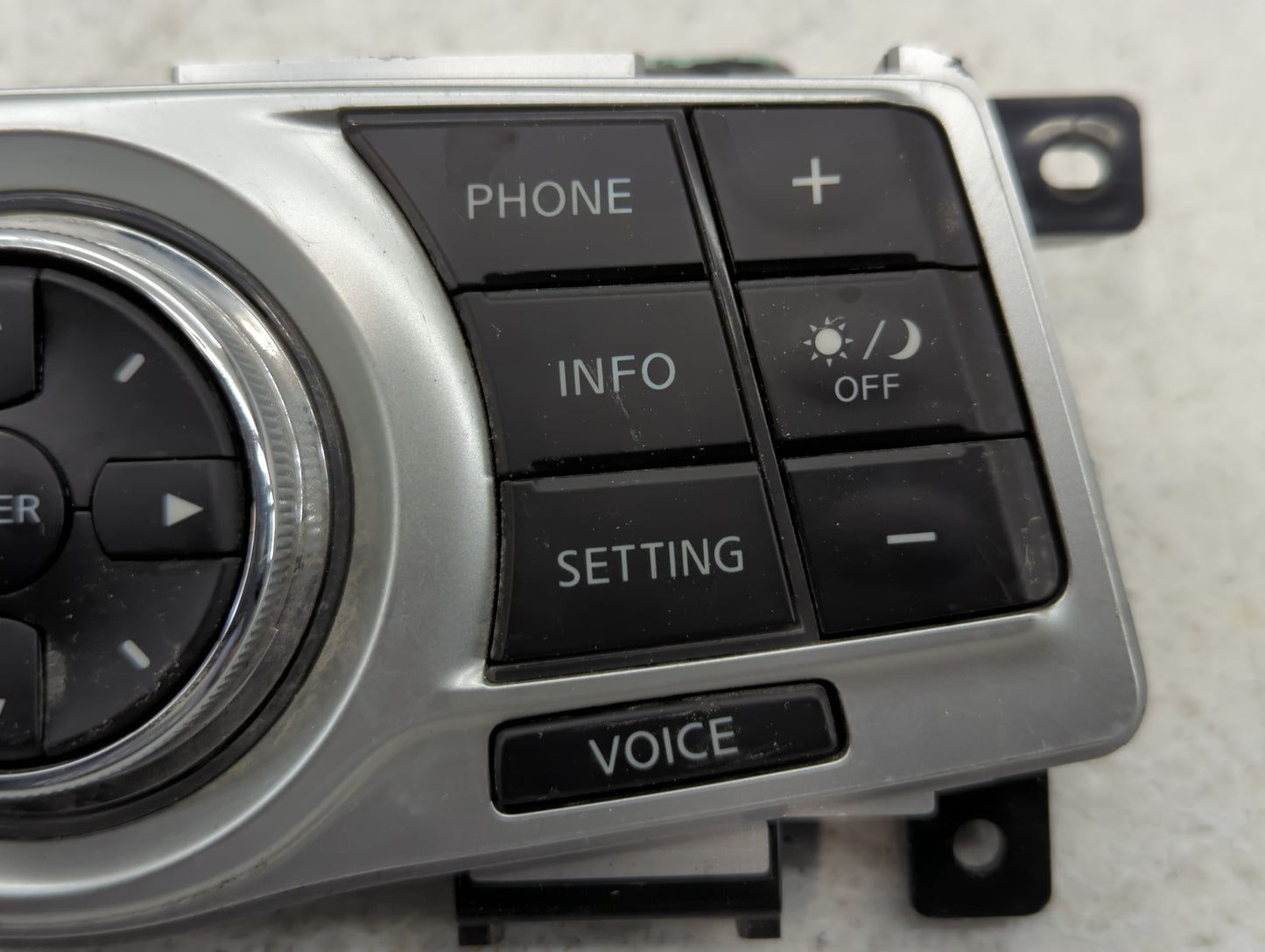 2009 Nissan Maxima Am Fm Cd Player Radio Receiver - Oemusedautoparts1.com