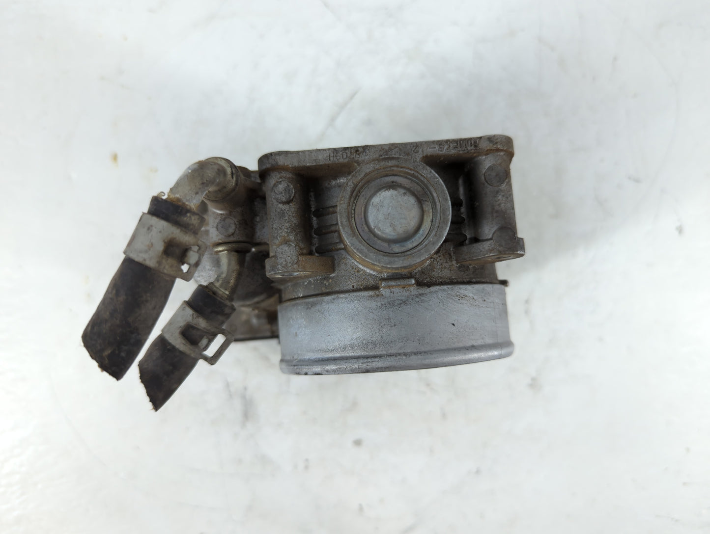 2009-2014 Nissan Maxima Throttle Body P/N:6 8702 2 526-01 Fits Fits 2009 2010 2011 2012 2013 2014 OEM Used Auto Parts - Oemu