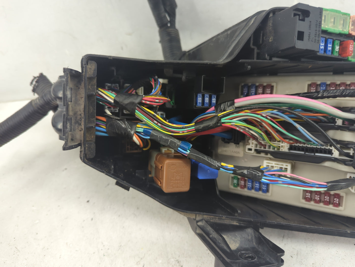 2009-2010 Nissan Murano Fusebox Fuse Box Panel Relay Module Fits Fits 2009 2010 OEM Used Auto Parts - Oemusedautoparts1.com