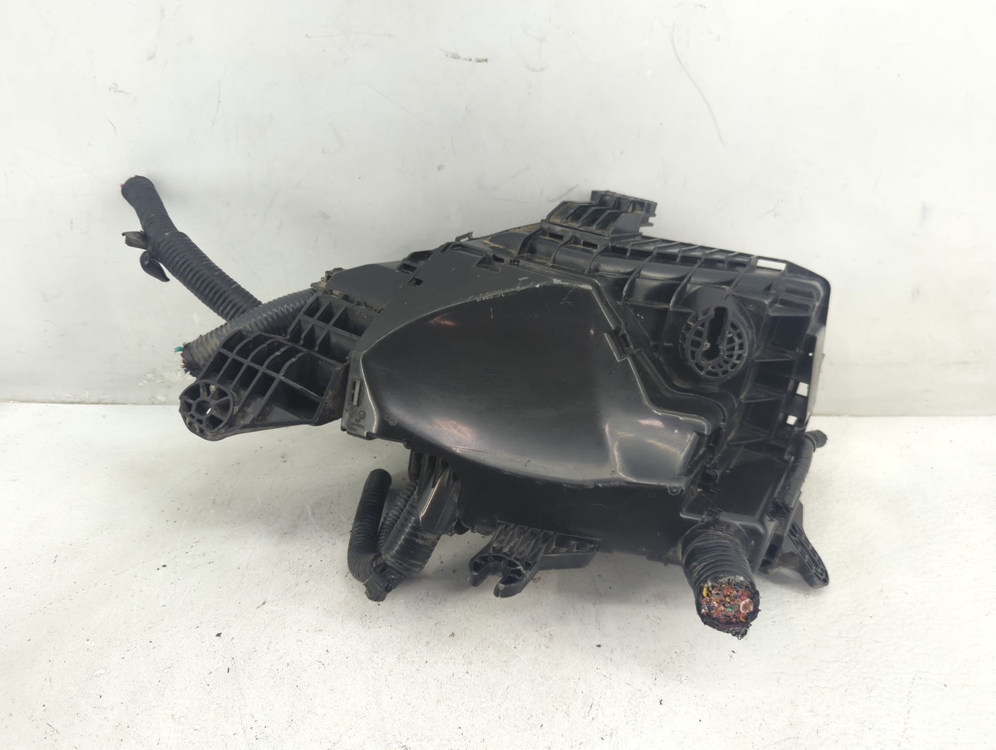 2009-2010 Nissan Murano Fusebox Fuse Box Panel Relay Module Fits Fits 2009 2010 OEM Used Auto Parts - Oemusedautoparts1.com