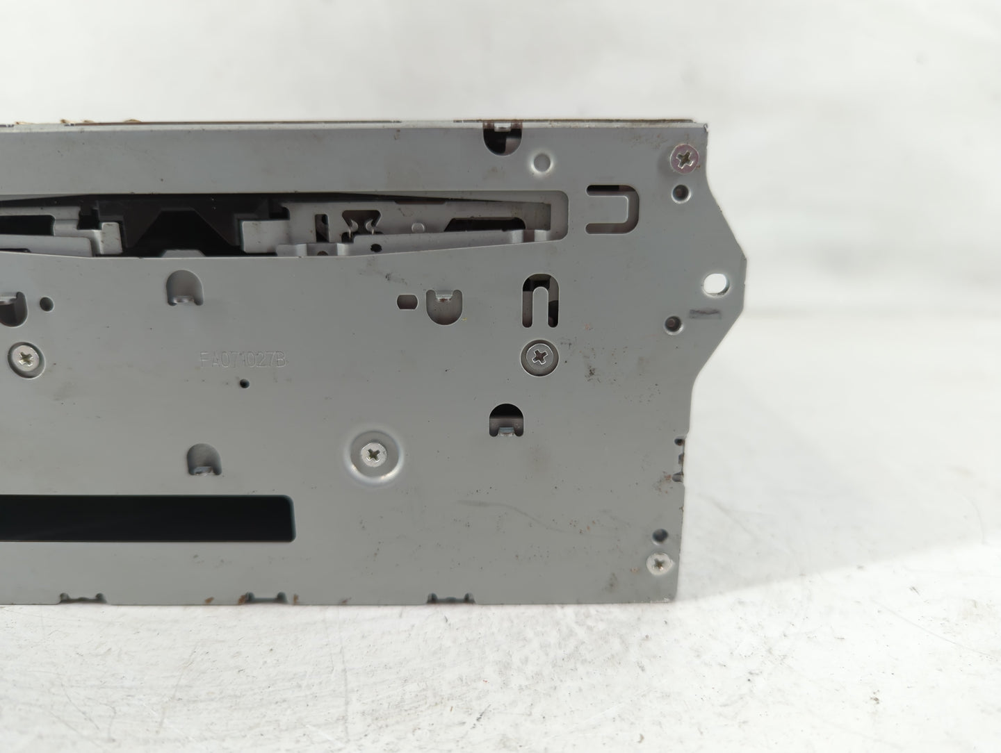 2009-2010 Nissan Murano Radio AM FM Cd Player Receiver Replacement P/N:M5X8MAX 25915 1AA0A Fits Fits 2009 2010 OEM Used Auto