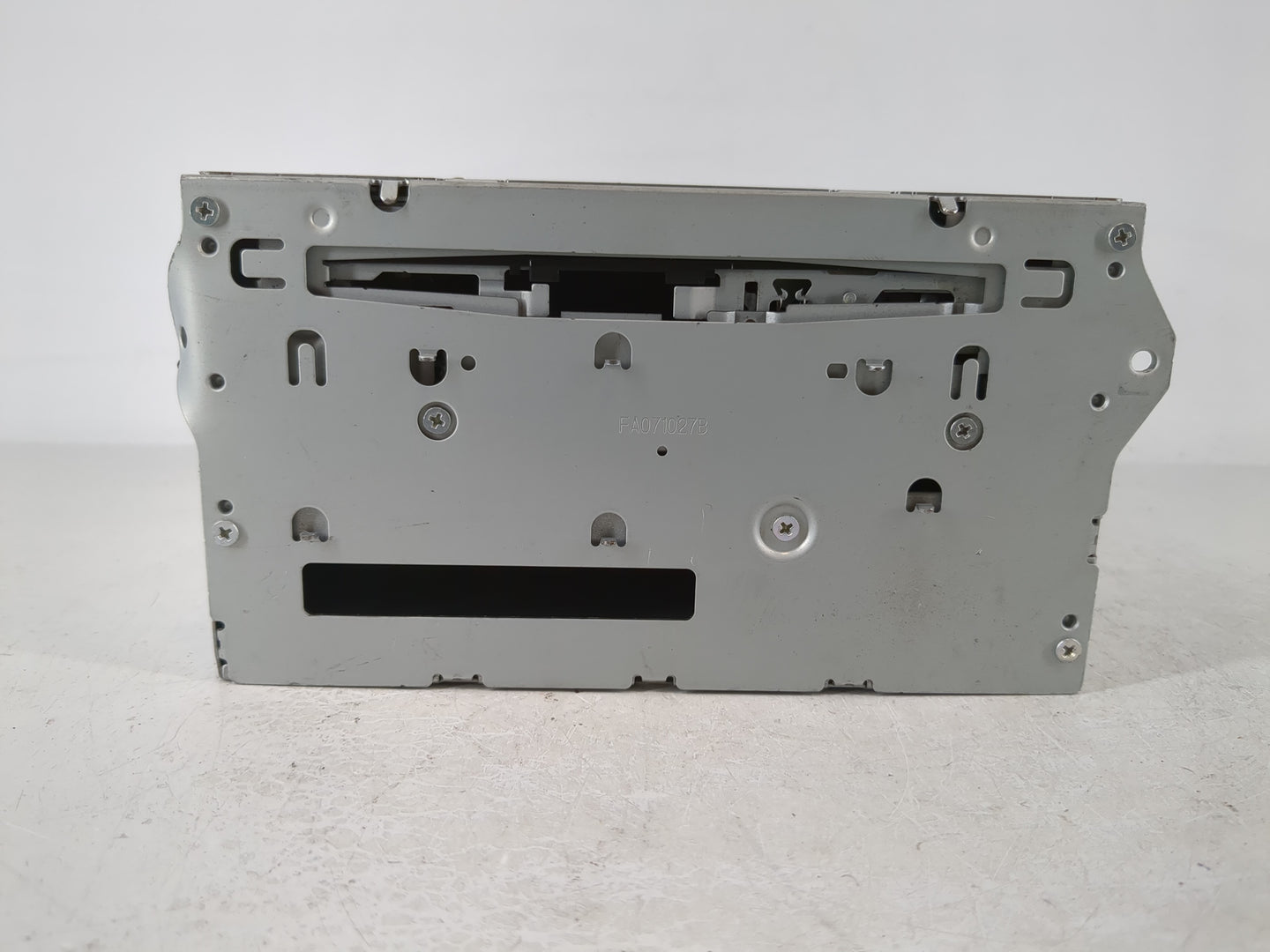 2009-2010 Nissan Murano Radio AM FM Cd Player Receiver Replacement P/N:25915 1AA0A Fits Fits 2009 2010 OEM Used Auto Parts -