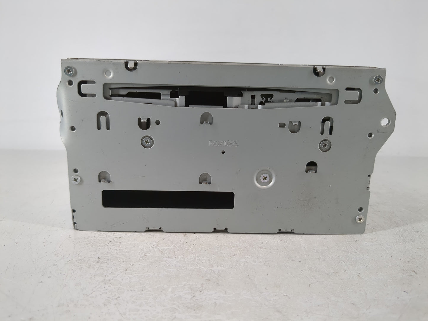 2009-2010 Nissan Murano Radio AM FM Cd Player Receiver Replacement P/N:25915 1AA0A Fits Fits 2009 2010 OEM Used Auto Parts -