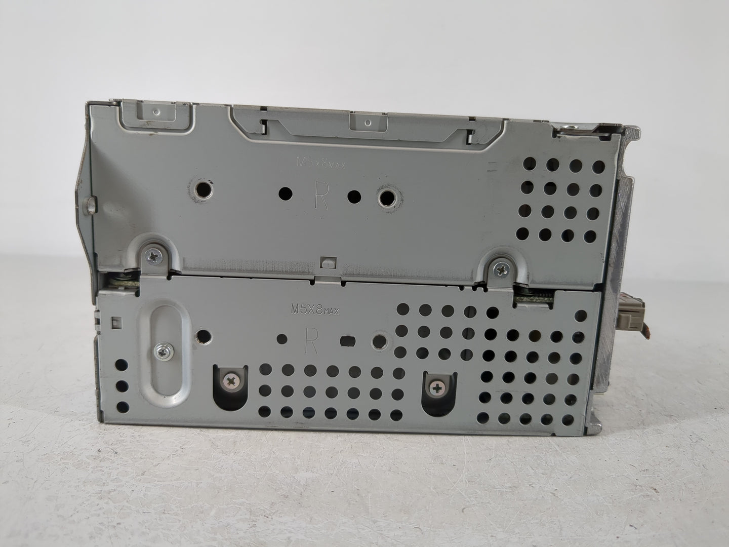 2009-2010 Nissan Murano Radio AM FM Cd Player Receiver Replacement P/N:25915 1AA0A Fits Fits 2009 2010 OEM Used Auto Parts -