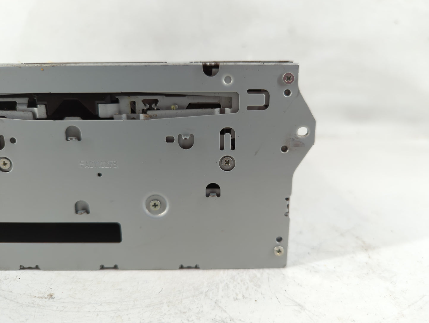 2009-2010 Nissan Murano Radio AM FM Cd Player Receiver Replacement P/N:25915 1AA1A Fits Fits 2009 2010 OEM Used Auto Parts -
