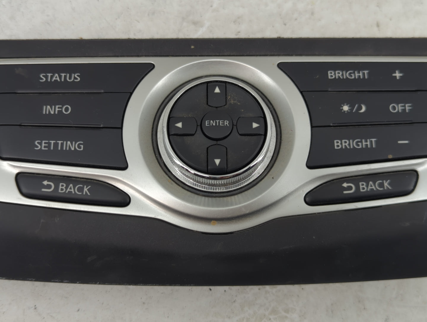 2009-2009 Nissan Murano Radio Control Panel - Oemusedautoparts1.com