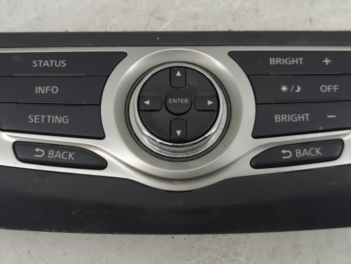 2009-2009 Nissan Murano Radio Control Panel - Oemusedautoparts1.com