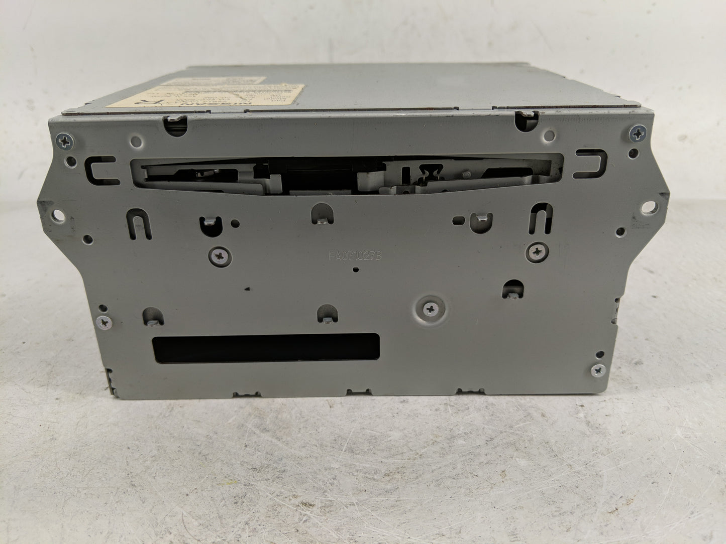 2009-2010 Nissan Murano Radio AM FM Cd Player Receiver Replacement P/N:25915 1AA0A Fits Fits 2009 2010 OEM Used Auto Parts -