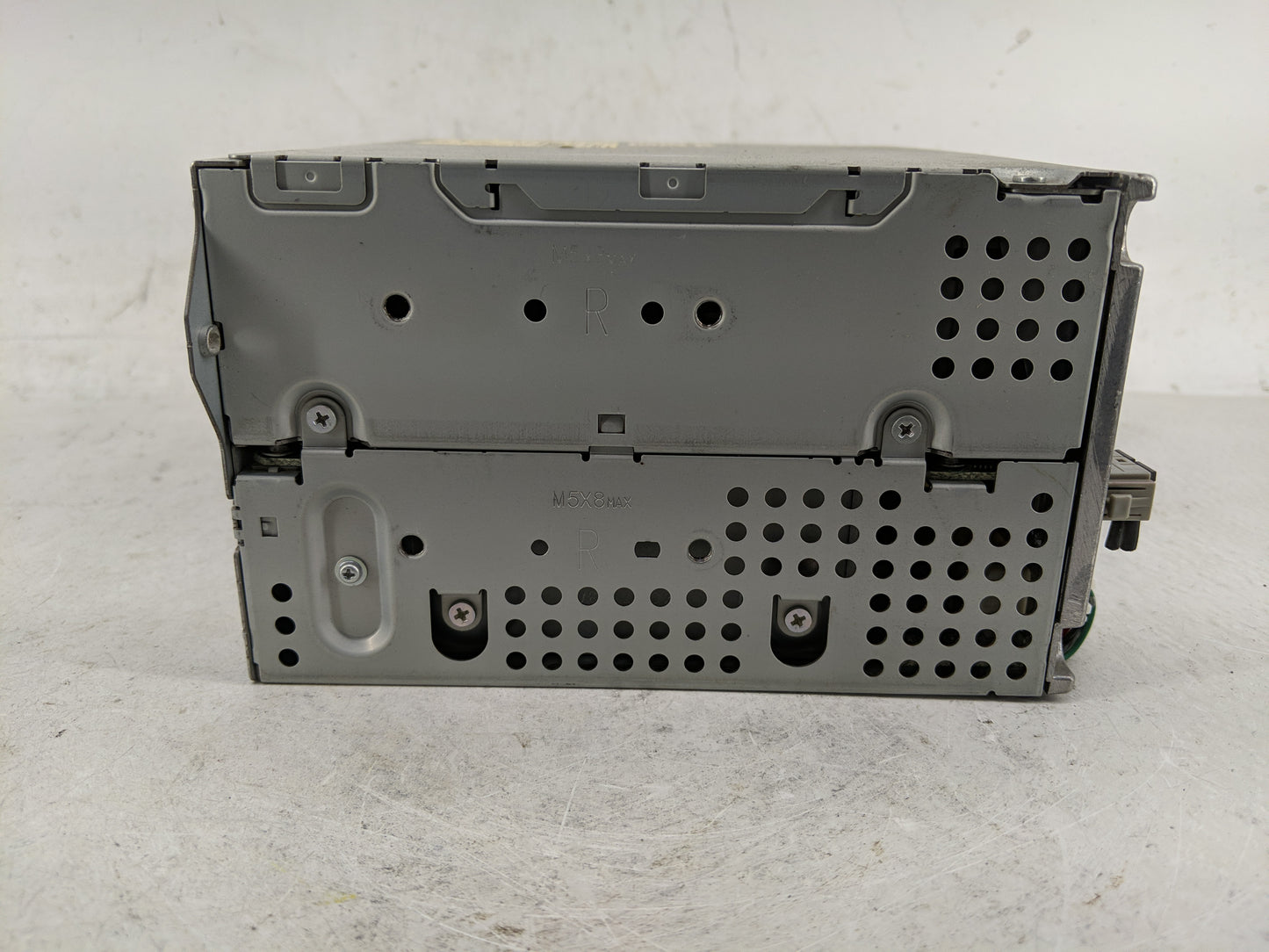 2009-2010 Nissan Murano Radio AM FM Cd Player Receiver Replacement P/N:25915 1AA0A Fits Fits 2009 2010 OEM Used Auto Parts -