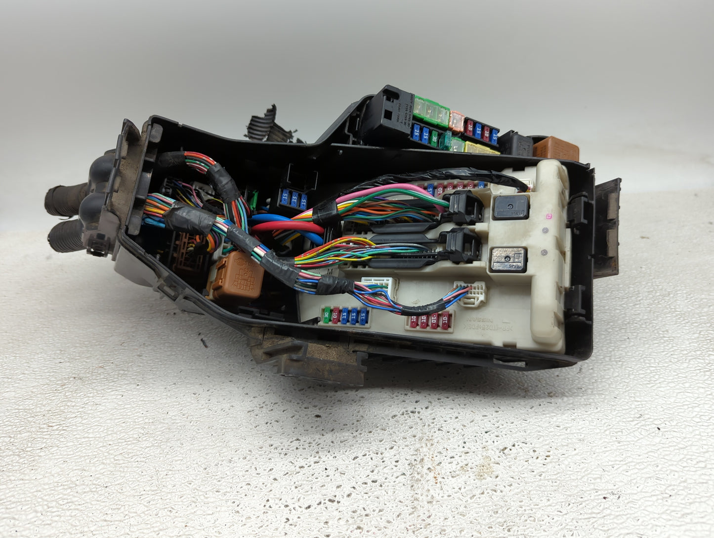 2009-2010 Nissan Murano Fusebox Fuse Box Panel Relay Module P/N:284B71AA0A Fits Fits 2009 2010 OEM Used Auto Parts - Oemused