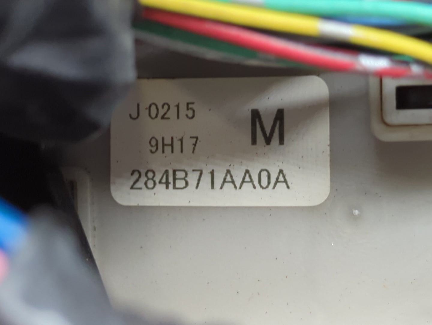 2009-2010 Nissan Murano Fusebox Fuse Box Panel Relay Module P/N:284B71AA0A Fits Fits 2009 2010 OEM Used Auto Parts - Oemused