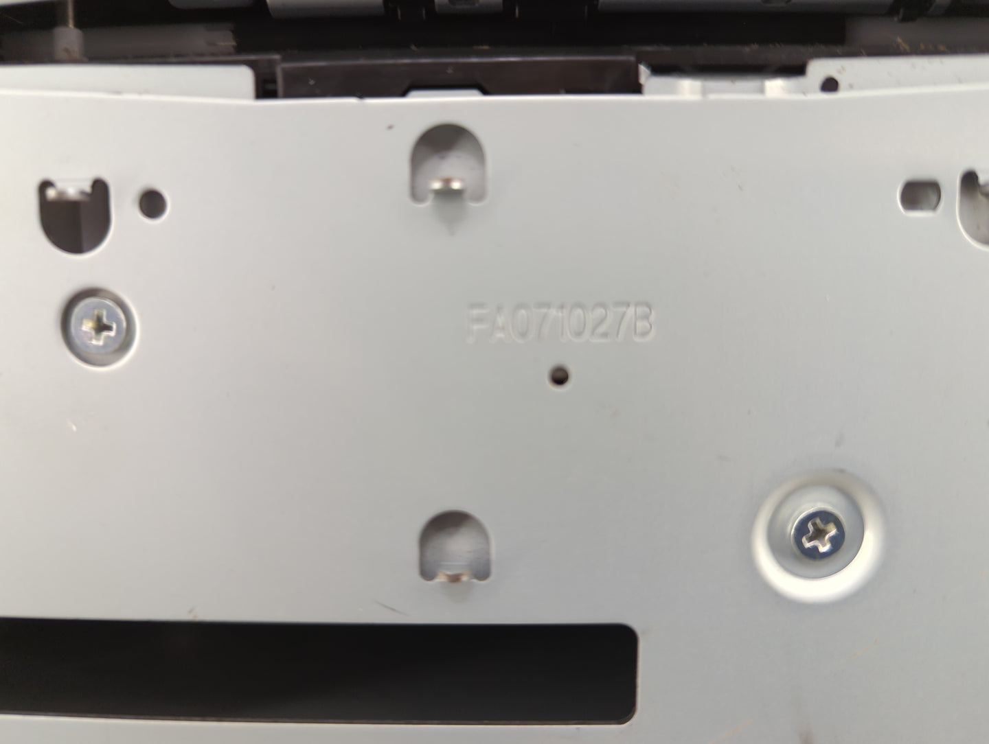 2009-2010 Nissan Murano Radio AM FM Cd Player Receiver Replacement P/N:25915 1AA1A Fits Fits 2009 2010 OEM Used Auto Parts -