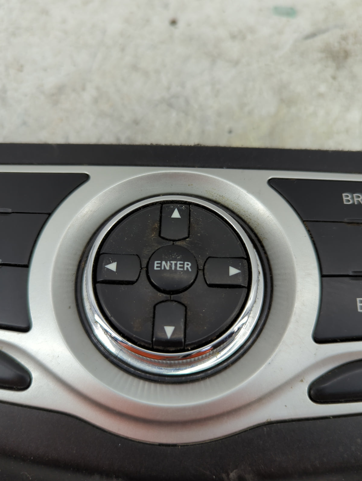 2009 Nissan Murano Radio Control Panel 1501259 - Oemusedautoparts1.com