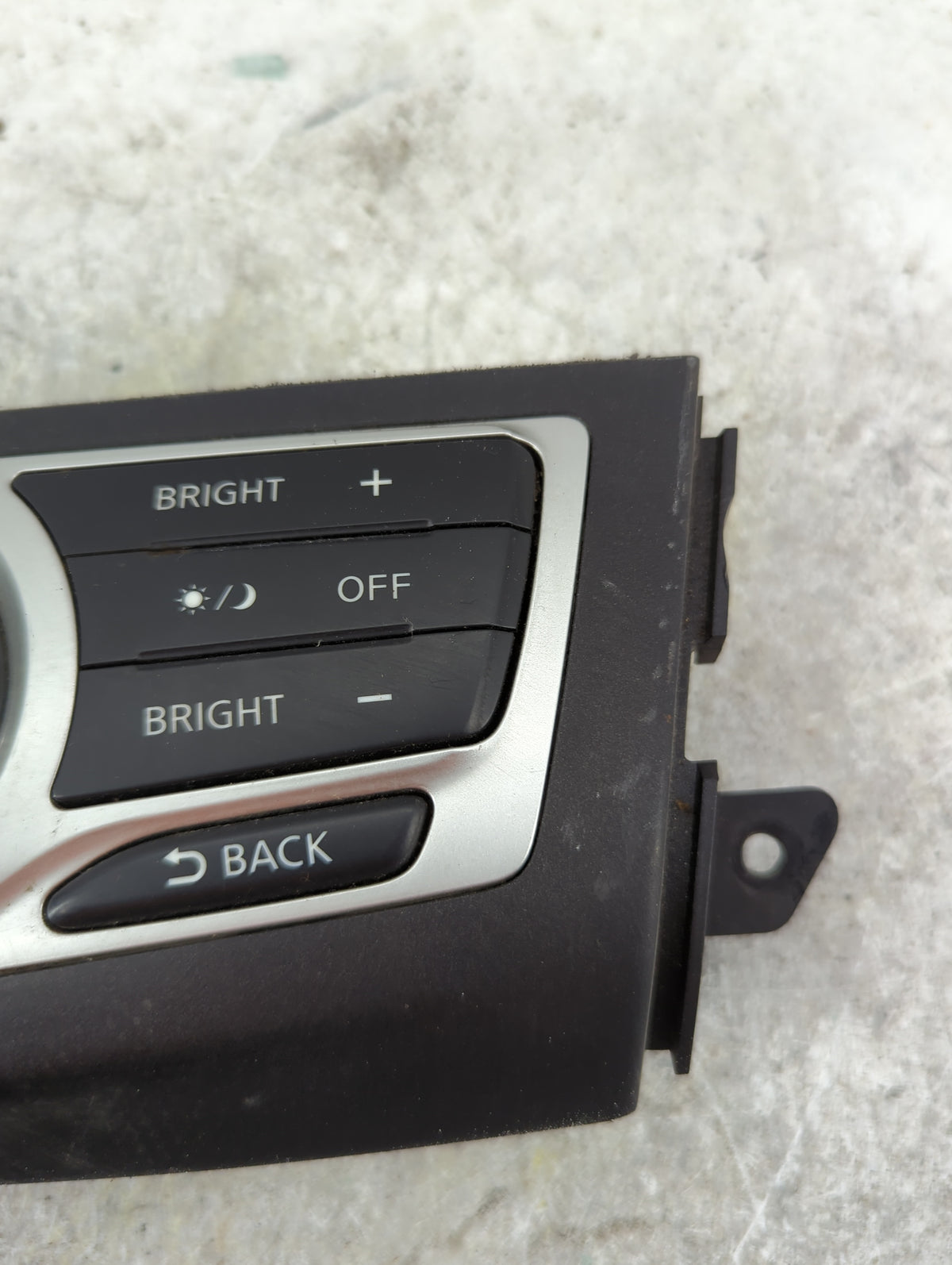 2009 Nissan Murano Radio Control Panel 1501259 - Oemusedautoparts1.com