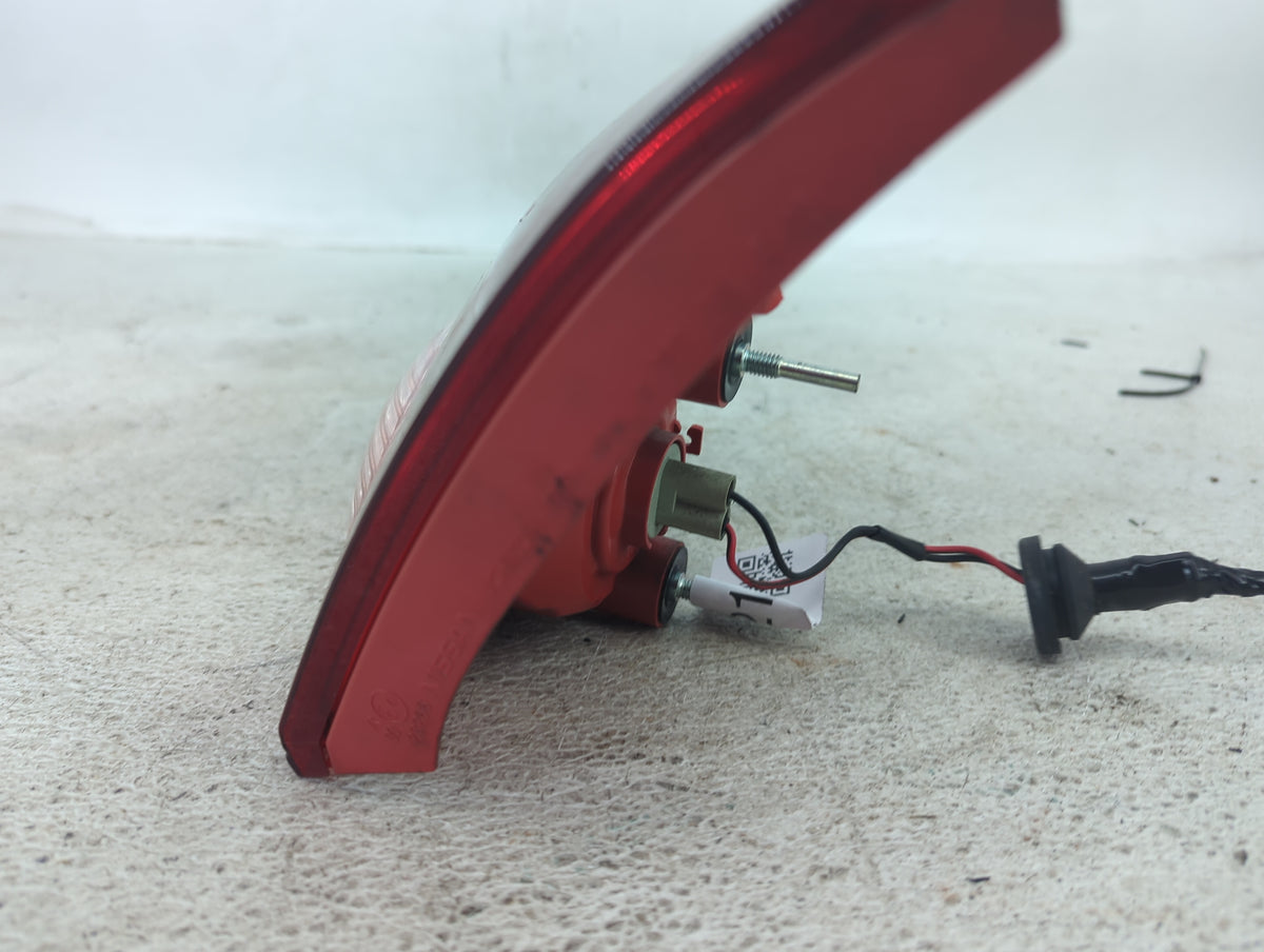 2009-2010 Nissan Murano Passenger Right Side Deck Lid Mounted Tail Light 1502164 - Oemusedautoparts1.com