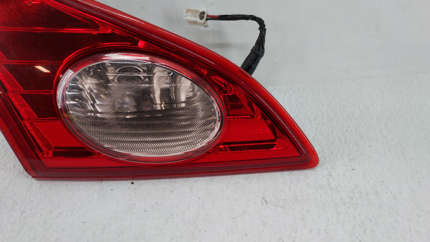 2009-2010 Nissan Murano Tail Light Assembly Driver Left OEM Fits Fits 2009 2010 OEM Used Auto Parts - Oemusedautoparts1.com