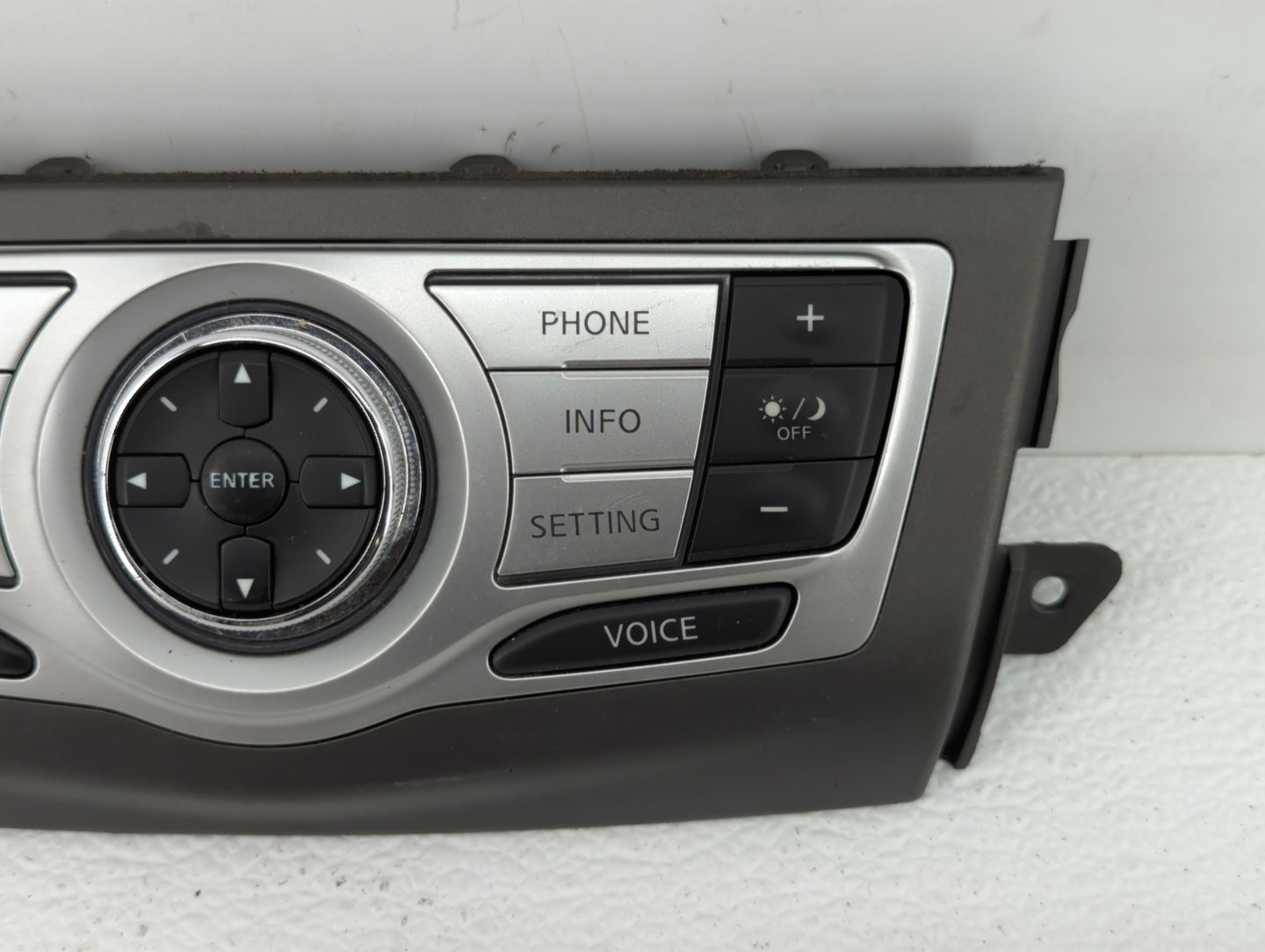 2009 Nissan Murano Climate Control Module Temperature AC/Heater Replacement P/N:1AA0B-210151 Fits OEM Used Auto Parts - Oemu