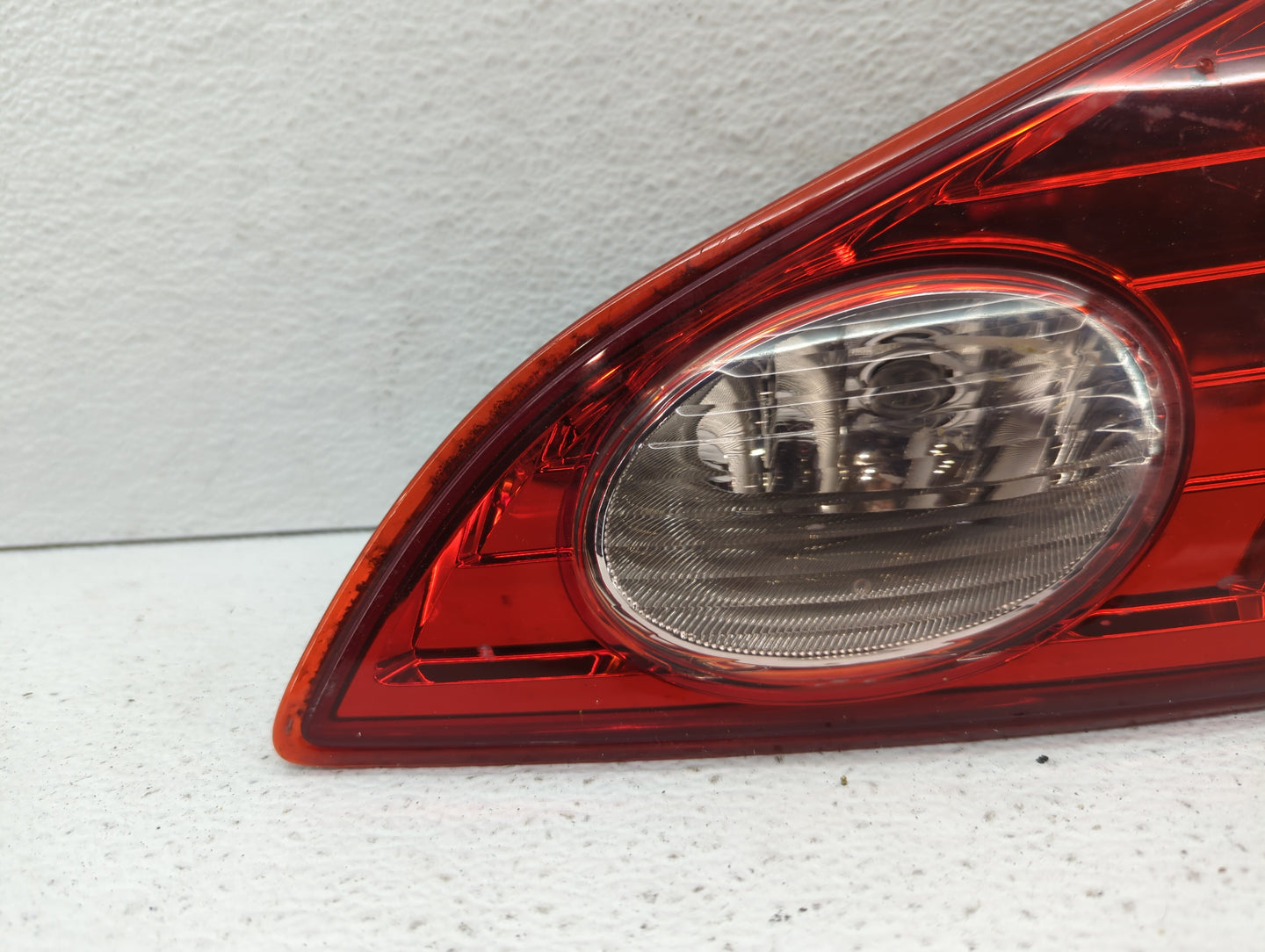 2009-2010 Nissan Murano Tail Light Assembly Passenger Right OEM P/N:E423266 Fits Fits 2009 2010 OEM Used Auto Parts - Oemuse