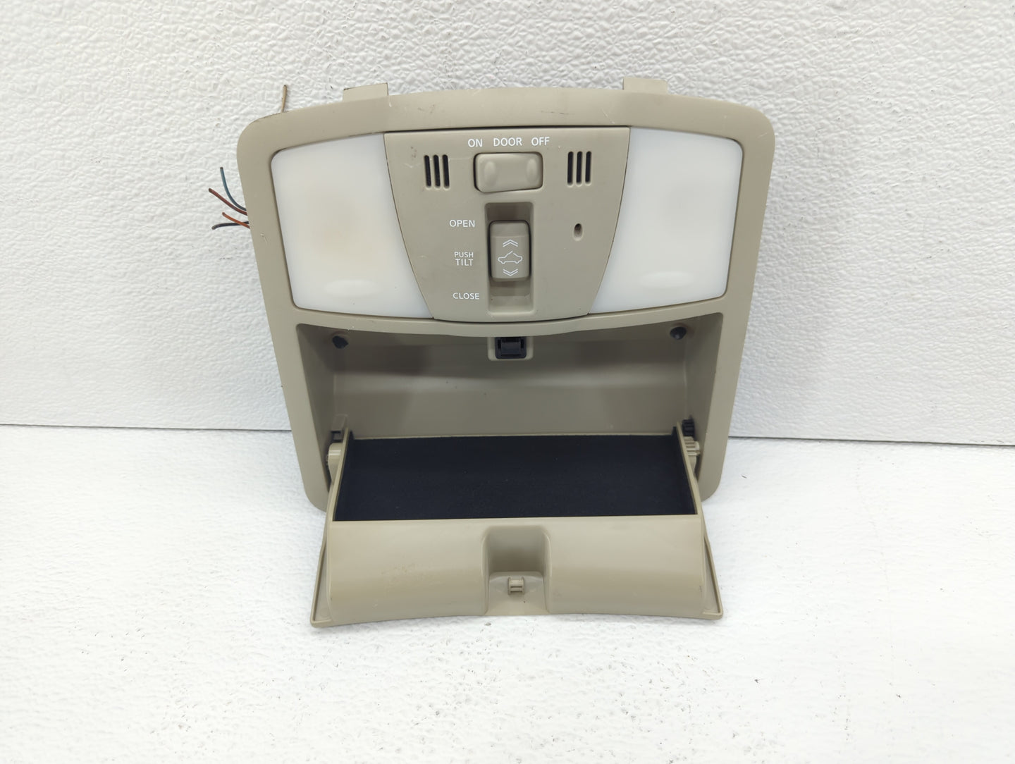 2009-2013 Nissan Murano Overhead Roof Console Beige - Oemusedautoparts1.com