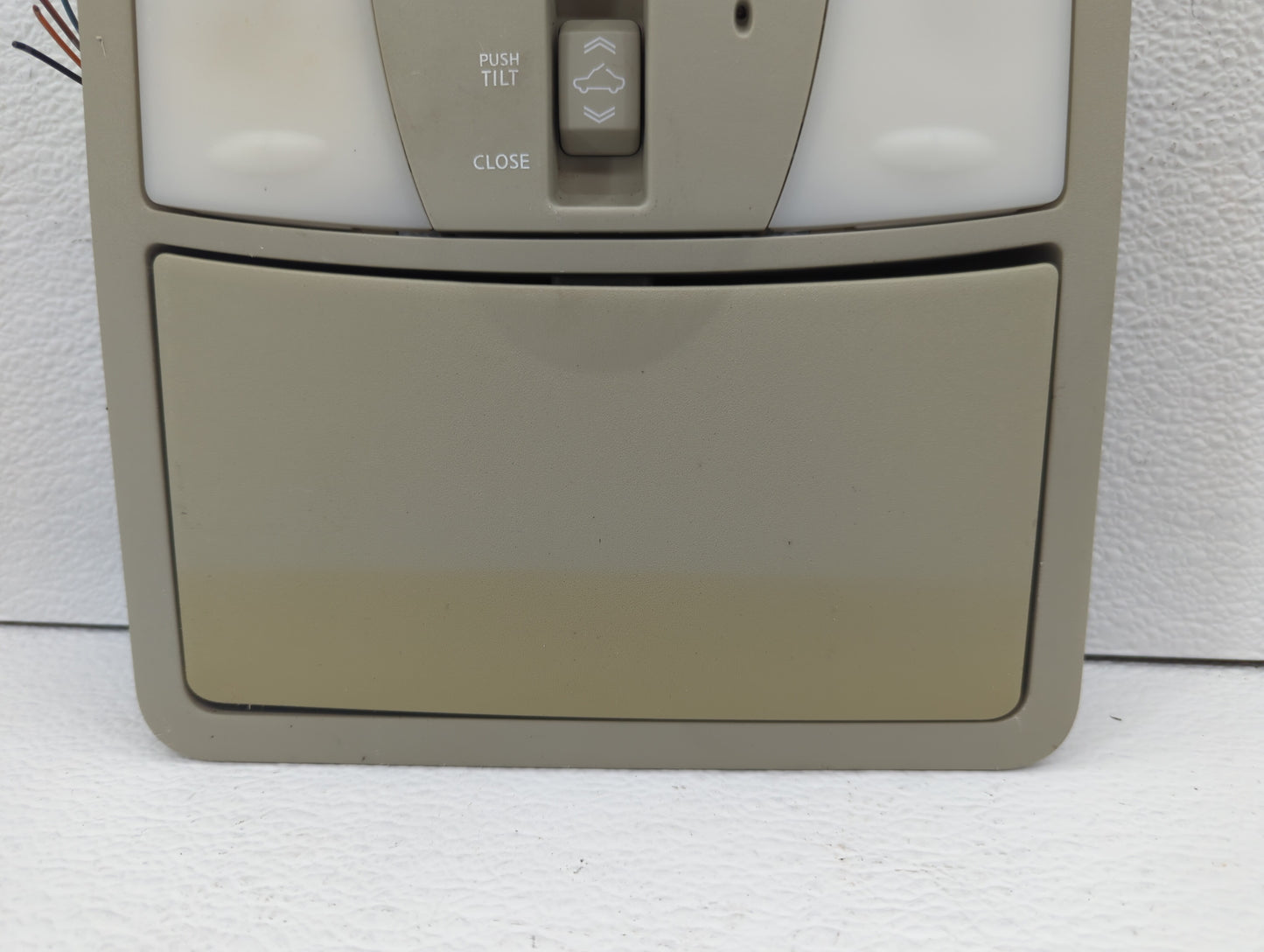 2009-2013 Nissan Murano Overhead Roof Console Beige - Oemusedautoparts1.com