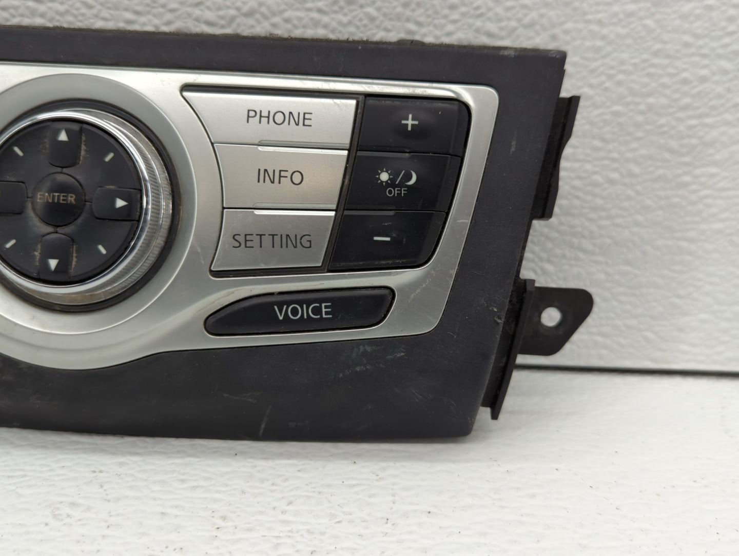 2009 Nissan Murano Climate Control Module Temperature AC/Heater Replacement P/N:1AA0B-210151 Fits OEM Used Auto Parts - Oemu