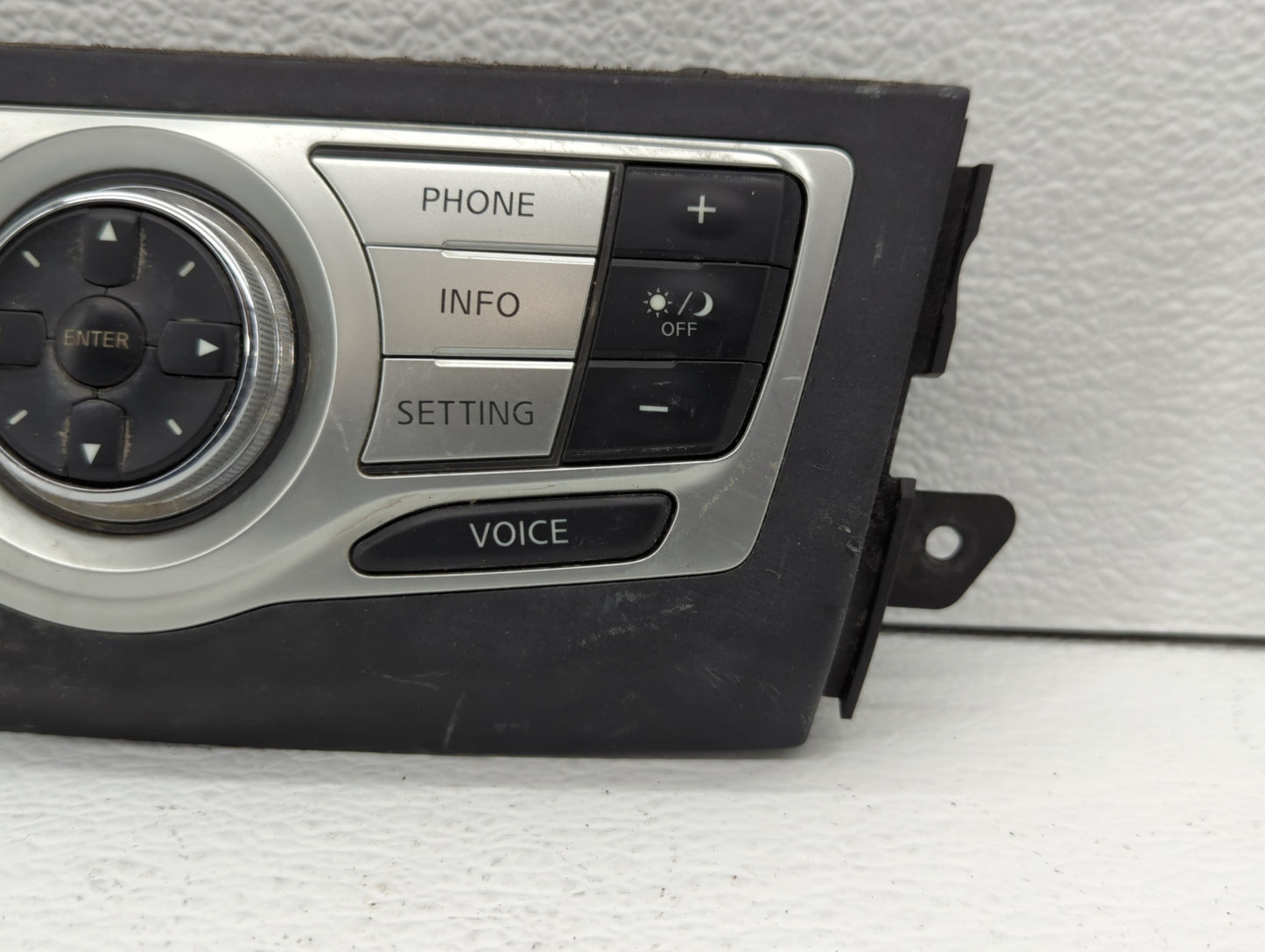 2009 Nissan Murano Climate Control Module Temperature AC/Heater Replacement P/N:1AA0B-210151 Fits OEM Used Auto Parts - Oemu