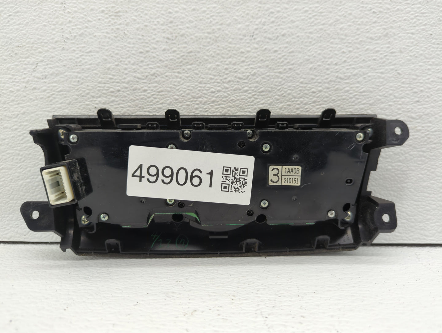 2009 Nissan Murano Climate Control Module Temperature AC/Heater Replacement P/N:1AA0B-210151 Fits OEM Used Auto Parts - Oemu