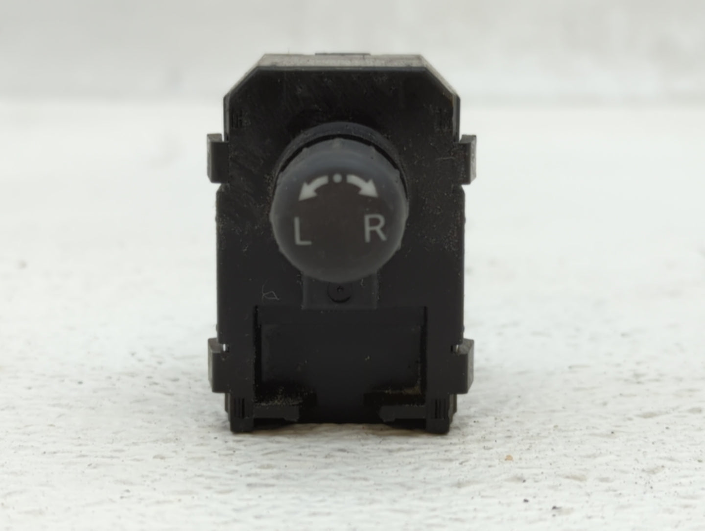 2009-2014 Nissan Murano Master Power Window Switch Replacement Driver Side Left P/N:6107S0 Fits OEM Used Auto Parts - Oemuse