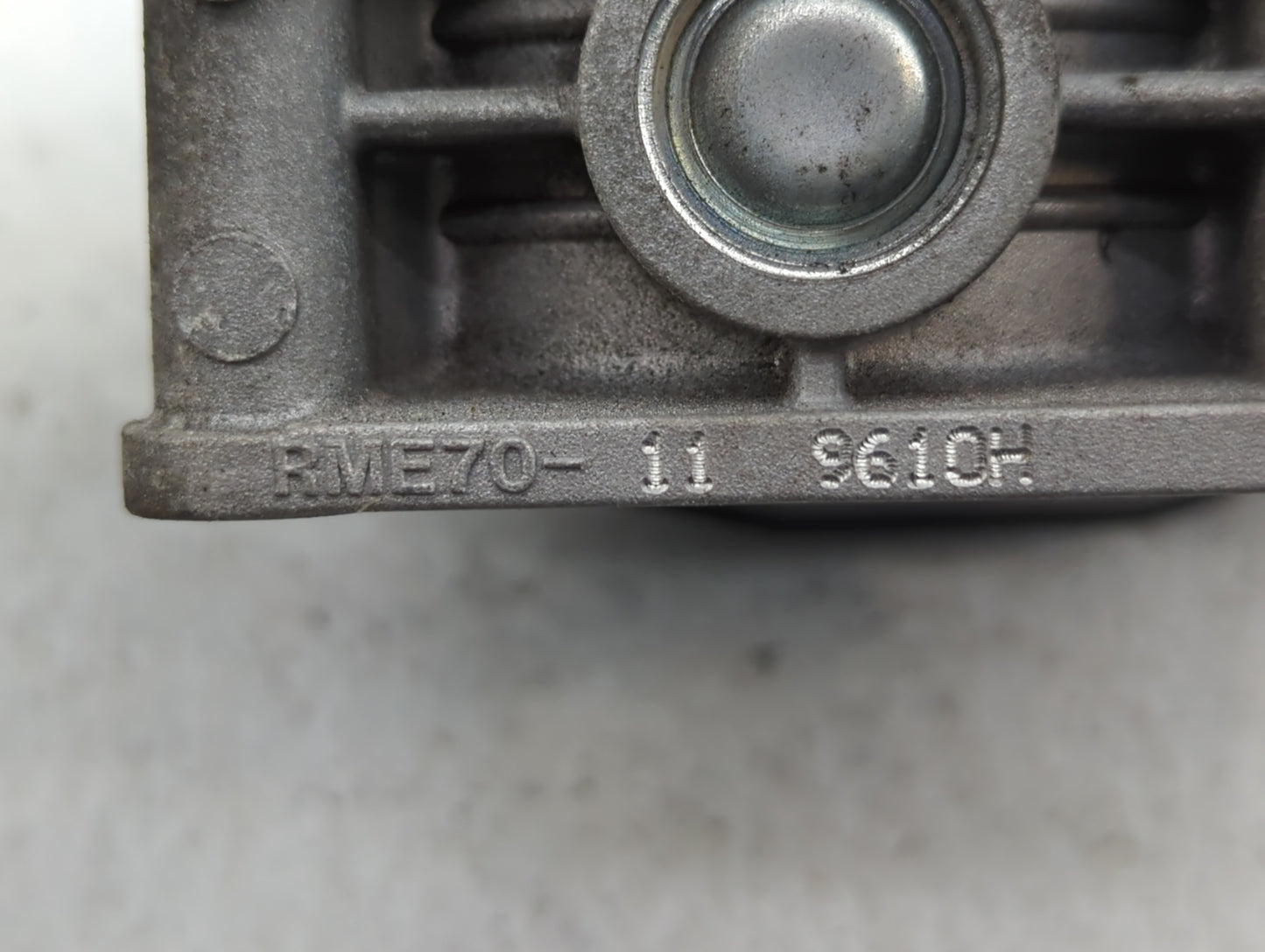 2009-2014 Nissan Murano Throttle Body P/N:RME70-11 RME70-11 9610H Fits Fits 2007 2008 2009 2010 2011 2012 2013 2014 OEM Used