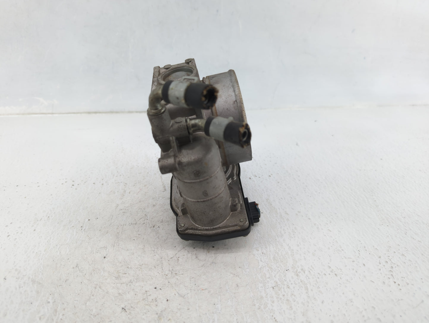 2009-2014 Nissan Murano Throttle Body P/N:RME70-11 Fits Fits 2007 2008 2009 2010 2011 2012 2013 2014 OEM Used Auto Parts - O