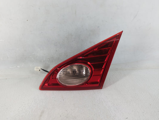 2009-2010 Nissan Murano Tail Light Assembly Passenger Right OEM P/N:E423266 Fits Fits 2009 2010 OEM Used Auto Parts - Oemuse