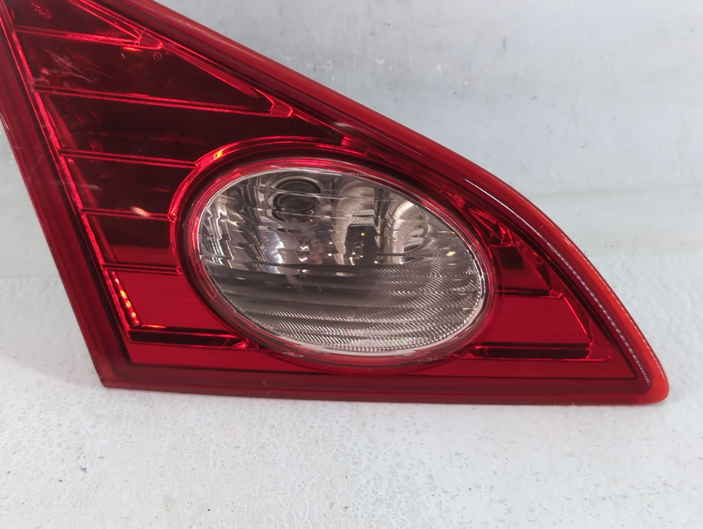 2009-2010 Nissan Murano Tail Light Assembly Passenger Right OEM P/N:05 232266 E4AR00, 14968 Fits Fits 2009 2010 OEM Used Aut