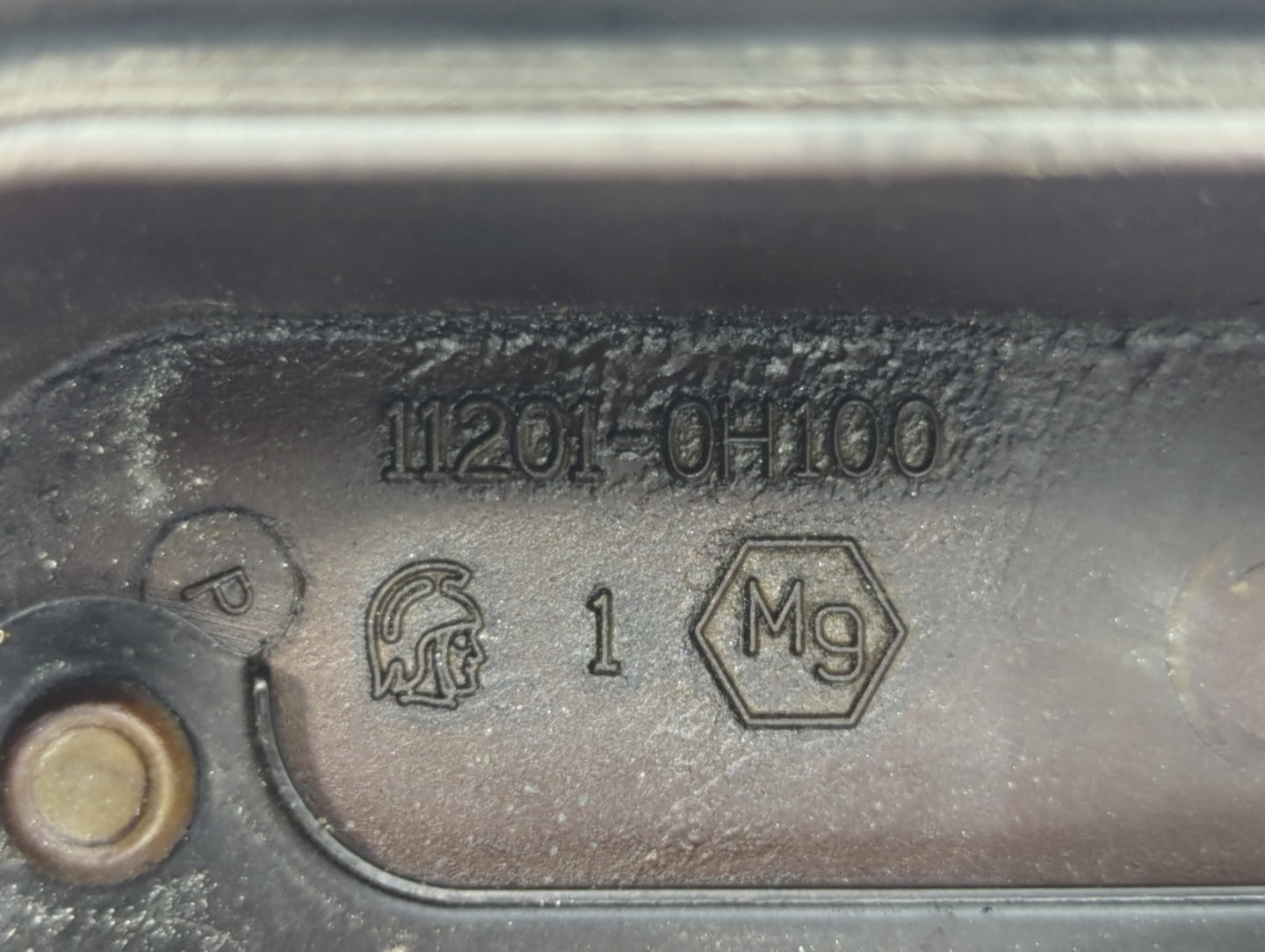 2009-2014 Nissan Murano VALVE COVER - Oemusedautoparts1.com