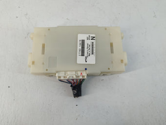 compare product 2009 Nissan Murano Am Fm Cd Player Radio Receiver