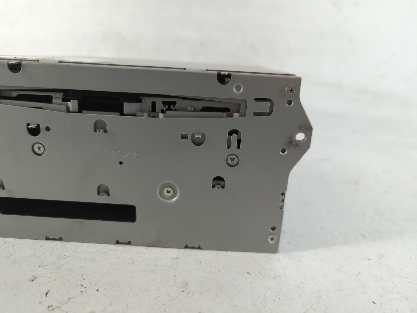 2009-2010 Nissan Murano Radio AM FM Cd Player Receiver Replacement P/N:25915 1AA0A Fits Fits 2009 2010 OEM Used Auto Parts -