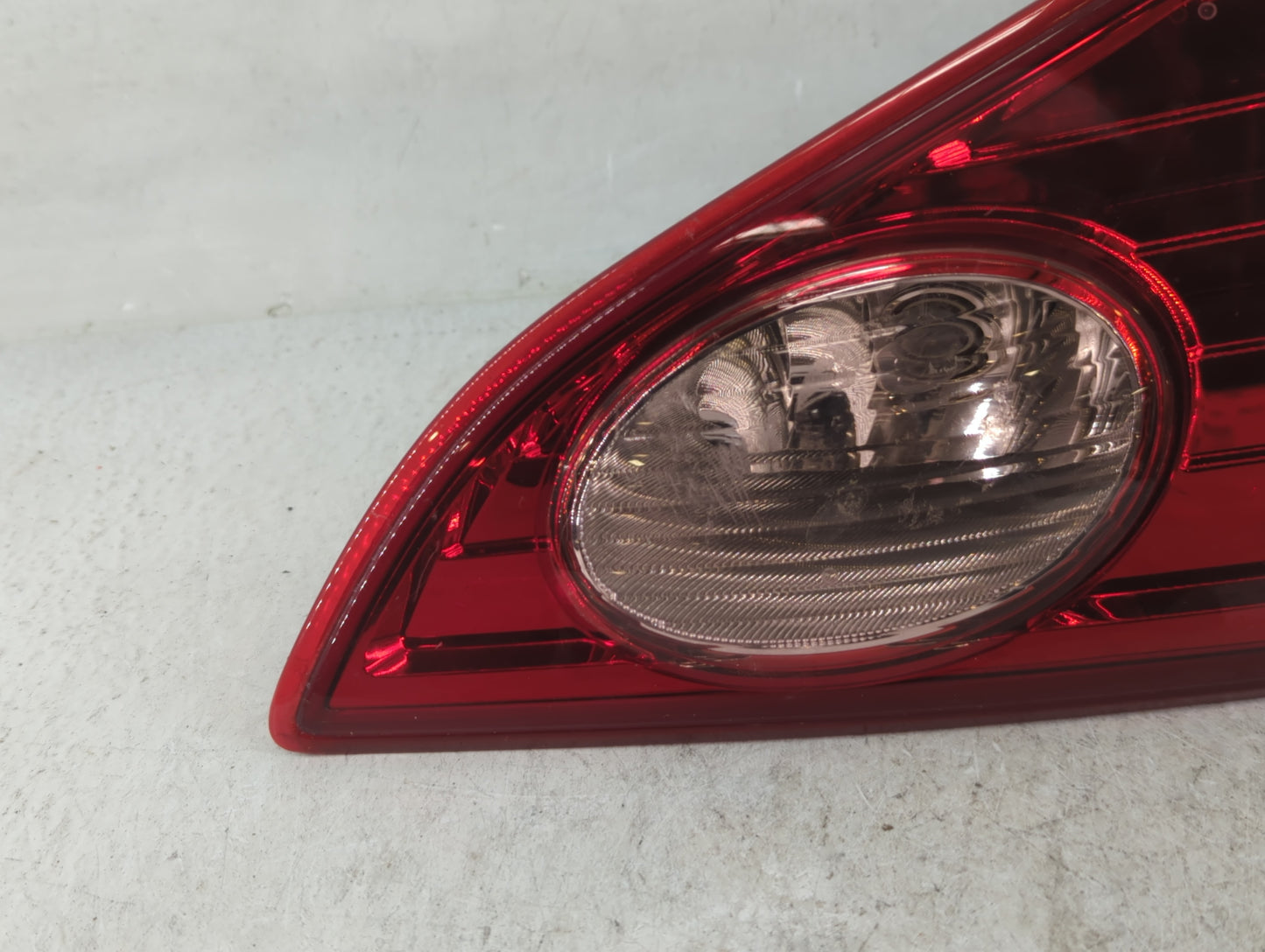 2009-2010 Nissan Murano Tail Light Assembly Passenger Right OEM P/N:26266 Fits Fits 2009 2010 OEM Used Auto Parts - Oemuseda